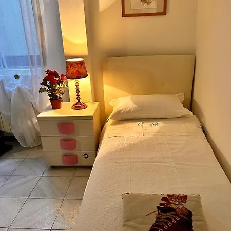Montesole Apartament *